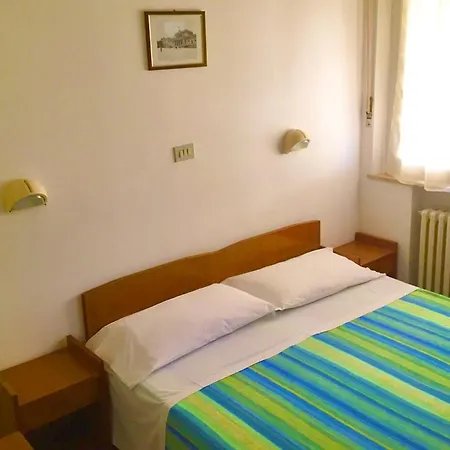 Hotel Alessi**