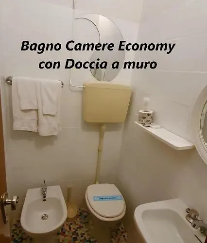 Hotell Alessi** Rimini