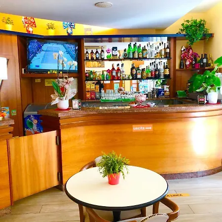Hotel Alessi** 2*