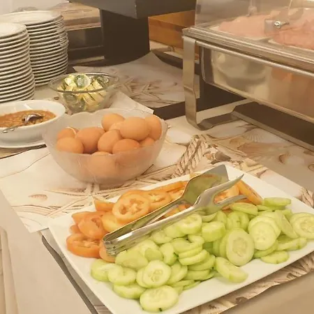 Alessi** 酒店 里米尼