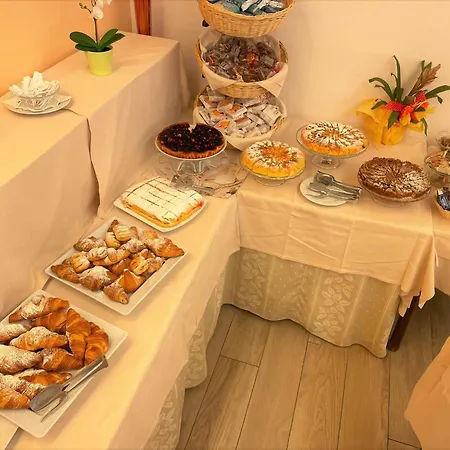 Alessi** Szálloda Rimini